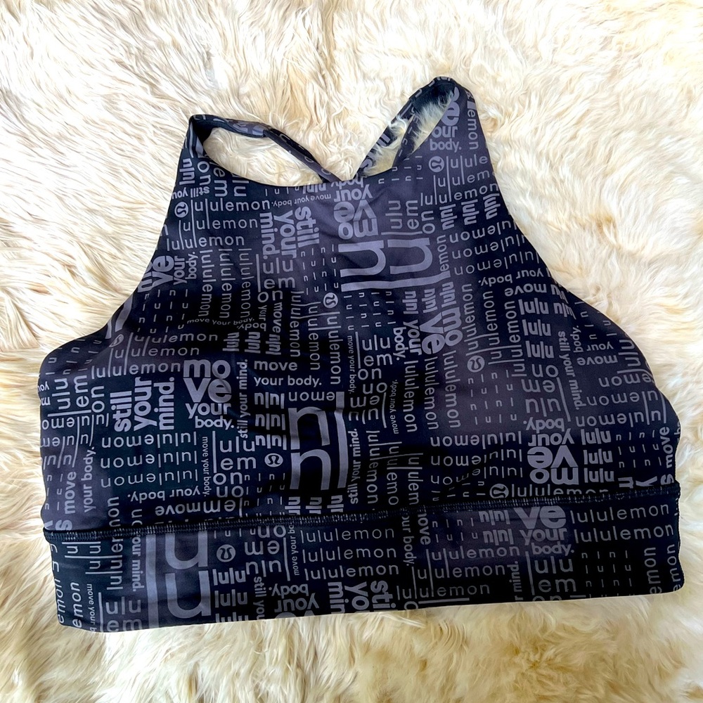 Lululemon Sports Bra 🌚🖤👽